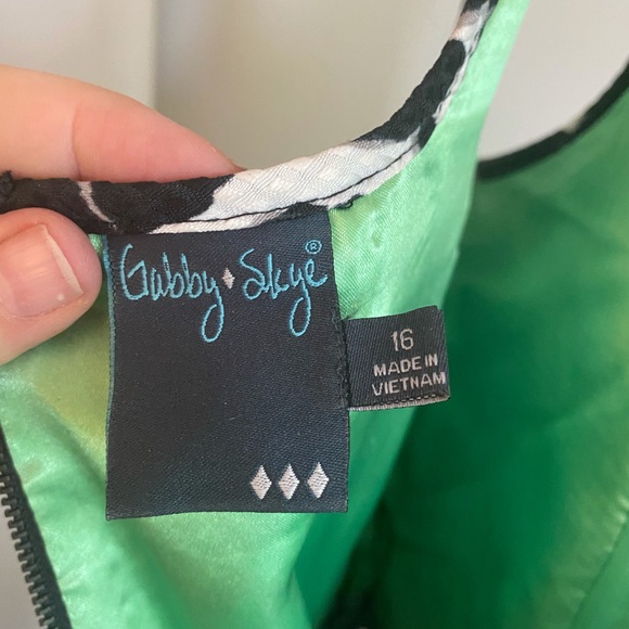 Black white floral dress size 16 Gabby Skye - Picture 4 of 6